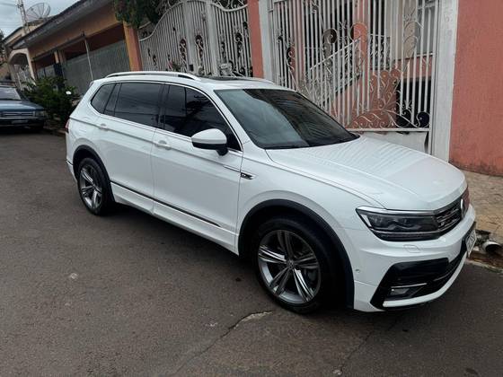 VOLKSWAGEN TIGUAN 2.0 350 TSI GASOLINA ALLSPACE R-LINE 4MOTION DSG